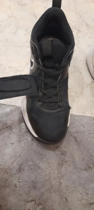 Zapatillas Nike Baloncesto velcro Talla 38