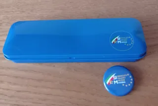 Set penna e matita blu corredato di spilletta