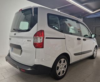 Ford Tourneo Courier 100CV KOMBI