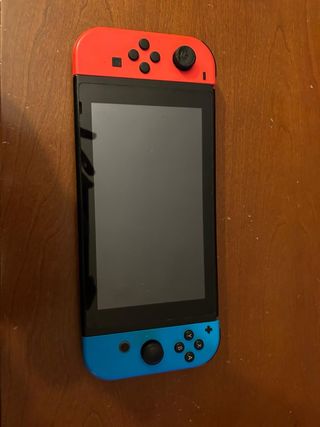 Nintendo Switch Completa con Accesorios