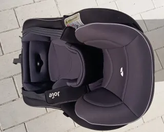 Silla coche Joie giratoria homologada.