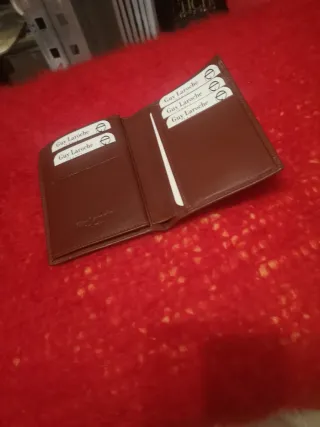 Cartera de Piel Guy Laroche Marrón