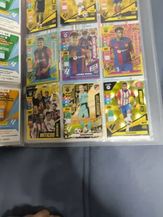 Álbum LALIGA Adrenalyn XL 2023-24 Completo