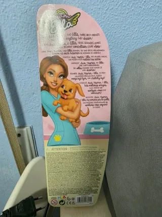 Muñeca Dream Ella Veterinaria con Perro