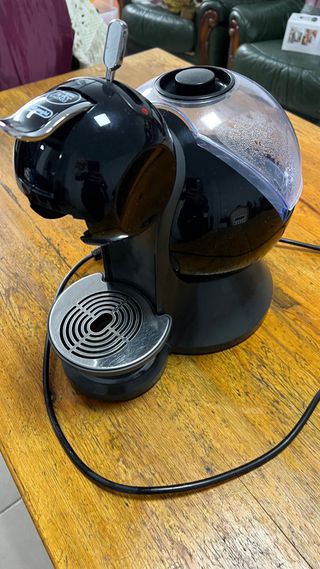 Cafetera Dolce Gusto Negra