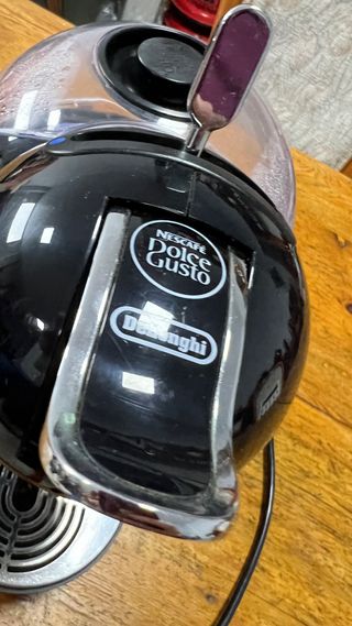 Cafetera Dolce Gusto Negra