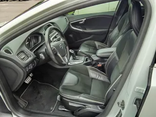 Volvo V40 D4 R-desing momentum aut.