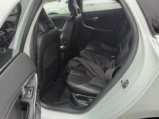 Volvo V40 D4 R-desing momentum aut.