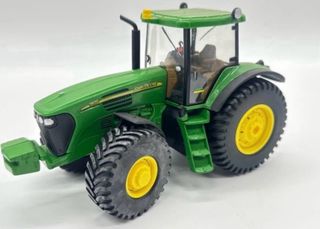 Lote 5 tractores John Deere 1/32