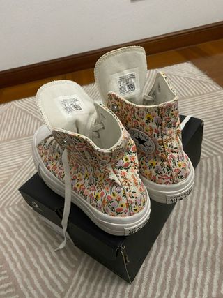Converse flores altas multicolor