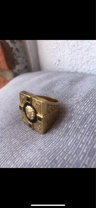 Anillo Versace 18K peso 28,20