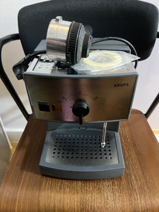 Cafetera Krups a reparar + accesorio