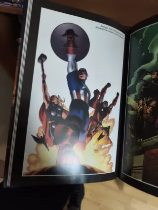 Vengadores Desunidos-Marvel Deluxe