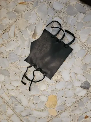 Falda de cuero estilo romano