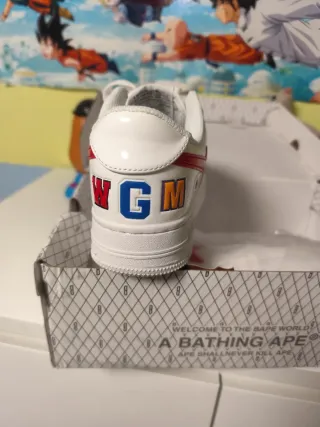 Zapatillas BAPE Roja y Blanca