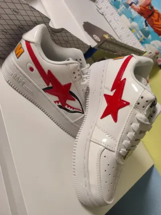 Zapatillas BAPE Roja y Blanca
