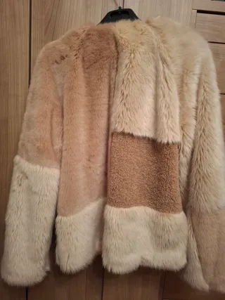 Abrigo pelo Zara patchwork