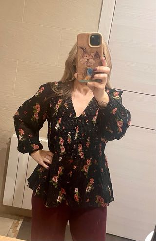 Blusa Zara floral negra