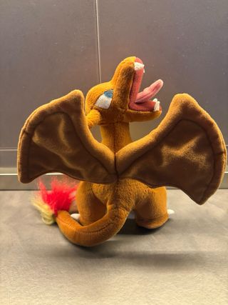Peluche Charizard Pokémon - Modello Ruggito