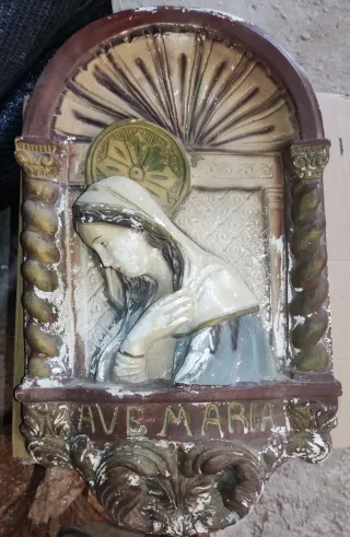 Lote 3 Ave María Escayola y 1 Sagrado Corazón