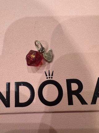 Charm Pandora Stranger Things Rojo