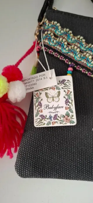 Bolso Babyface negro con flecos y abalorios