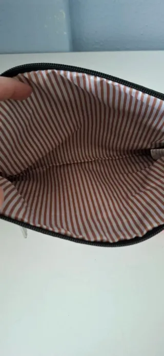 Bolso Babyface negro con flecos y abalorios