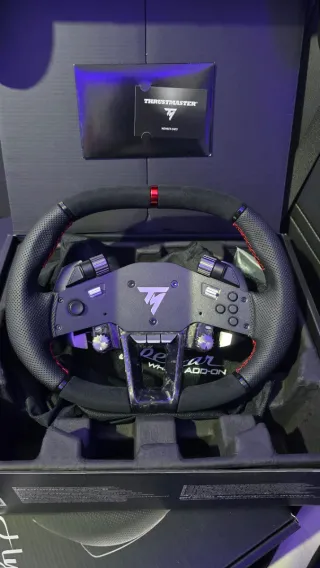 Volante Thrustmaster Hypercar