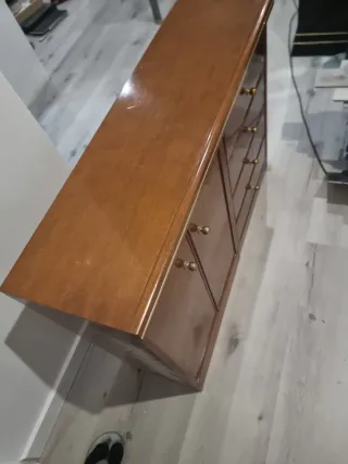 Armario de pasillo de madera