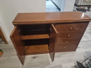 Armario de pasillo de madera