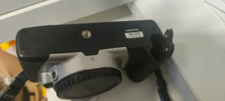 Cámara Canon EOS 300D con correa