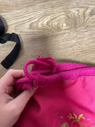 Mochila Pepe Jeans rosa con flores