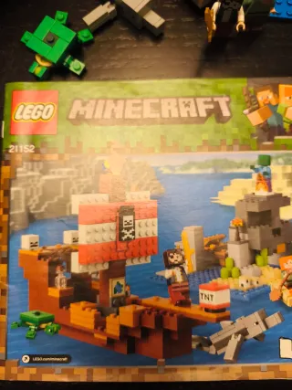Lego Minecraft 21152 Barco Pirata