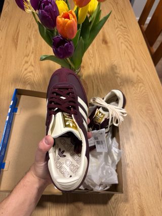 Adidas Samba OG Granate Dorado Talla 42.5