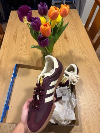 Adidas Samba OG Granate Dorado Talla 42.5