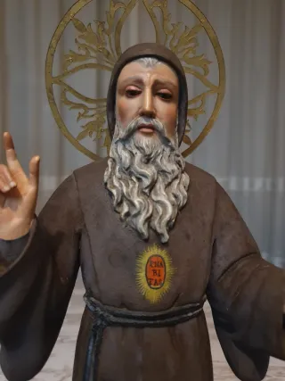 Antigua talla San Francisco de Paula