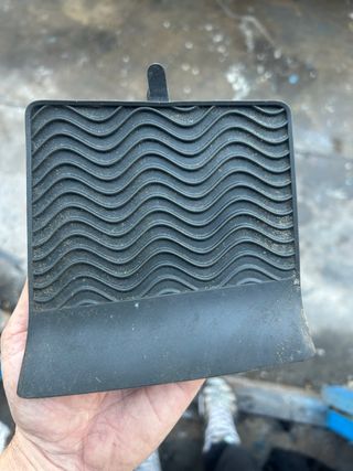 Alfombrilla salpicadero Saab