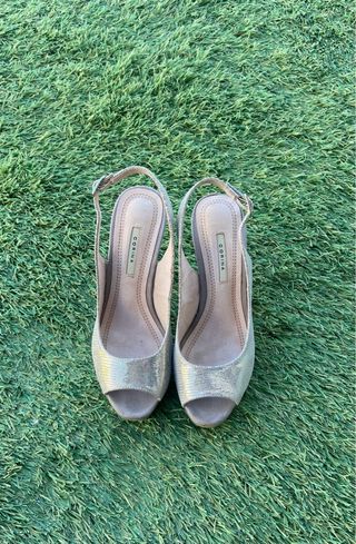 Zapatos de tacón Corina plateados y beige