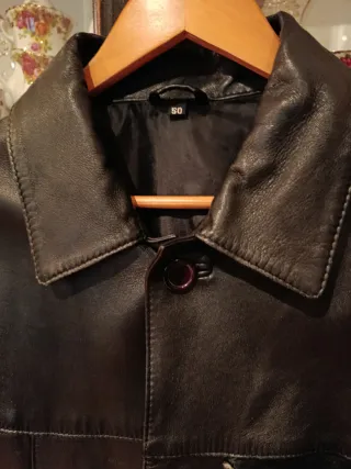 Chaqueta de cuero negra Talla M.
