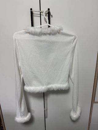 Chaqueta corta blanca con pelo