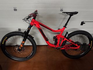 Bicicleta Giant Reign Enduro 27.5”
