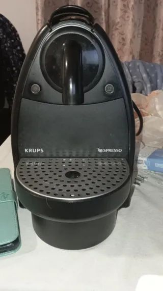 Cafetera Krups Nespresso XN2003 para piezas