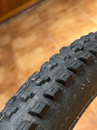 Cubierta Specialized Eliminator 27.5x2.3