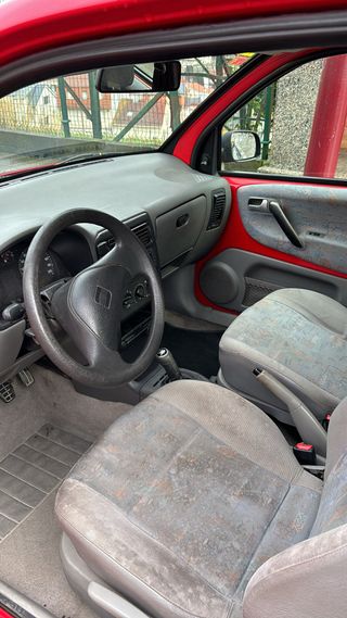 SEAT Arosa 2000