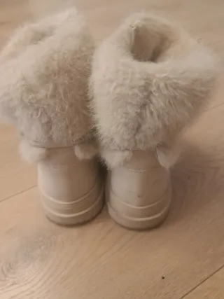 Botines  beige con pelo
