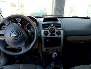 Centralita motor renault 8200326910 megane 1099233