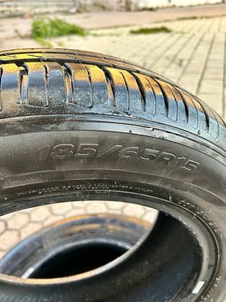 Neumáticos 185/65 R15 88T NUEVOS