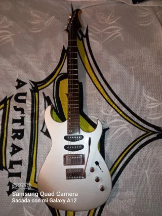 Guitarra Eléctrica Silverstone SIK-1/MS