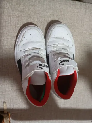 Zapatillas Puma niño blancas y rojas