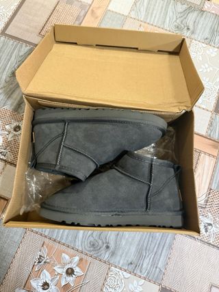 Botas UGG Gris